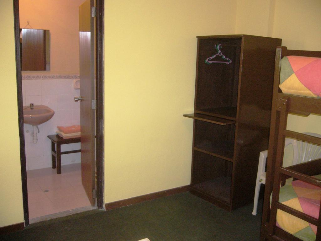 El Manzano Guest House Puno Ruang foto