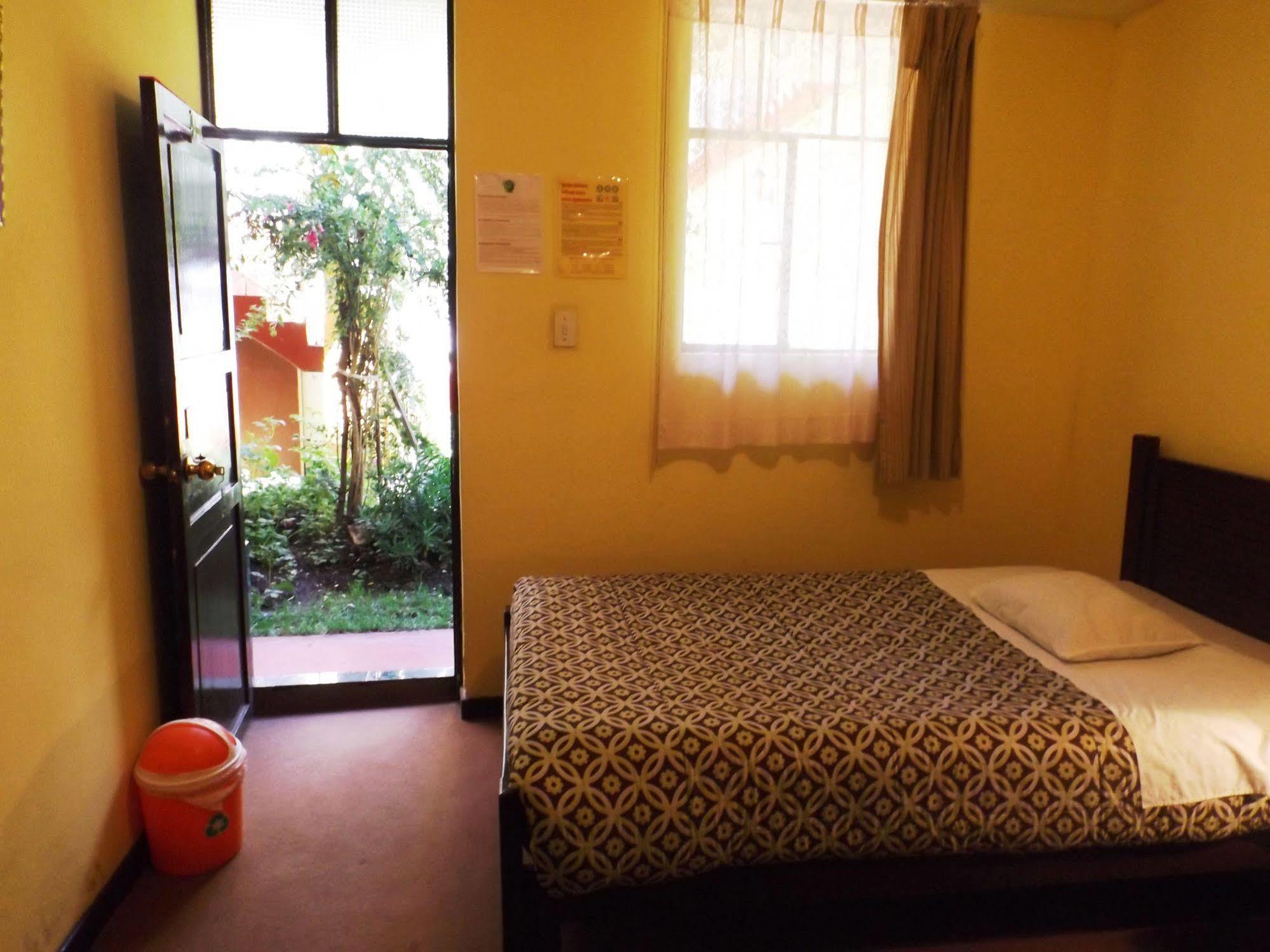 El Manzano Guest House Puno Bagian luar foto